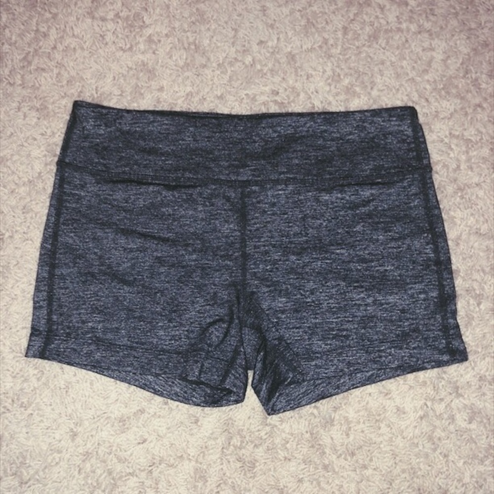 athleta booty shorts
